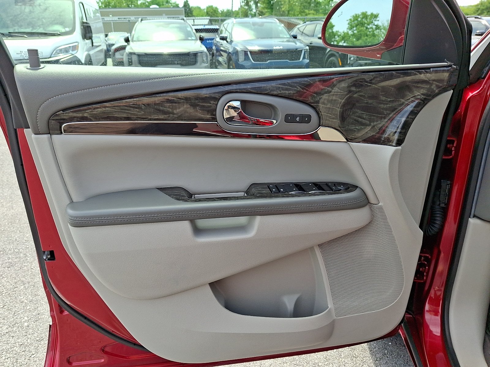 Used 2014 Buick Enclave Leather w/ Trailering Provision Package AWD/4WD image 16