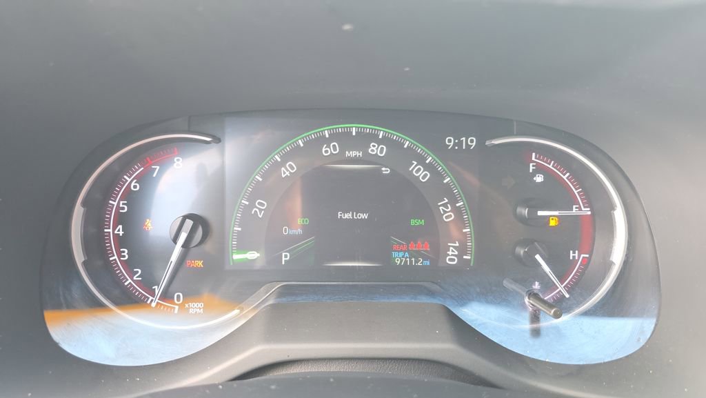 Used 2024 Toyota RAV4 XLE Premium FWD image 24