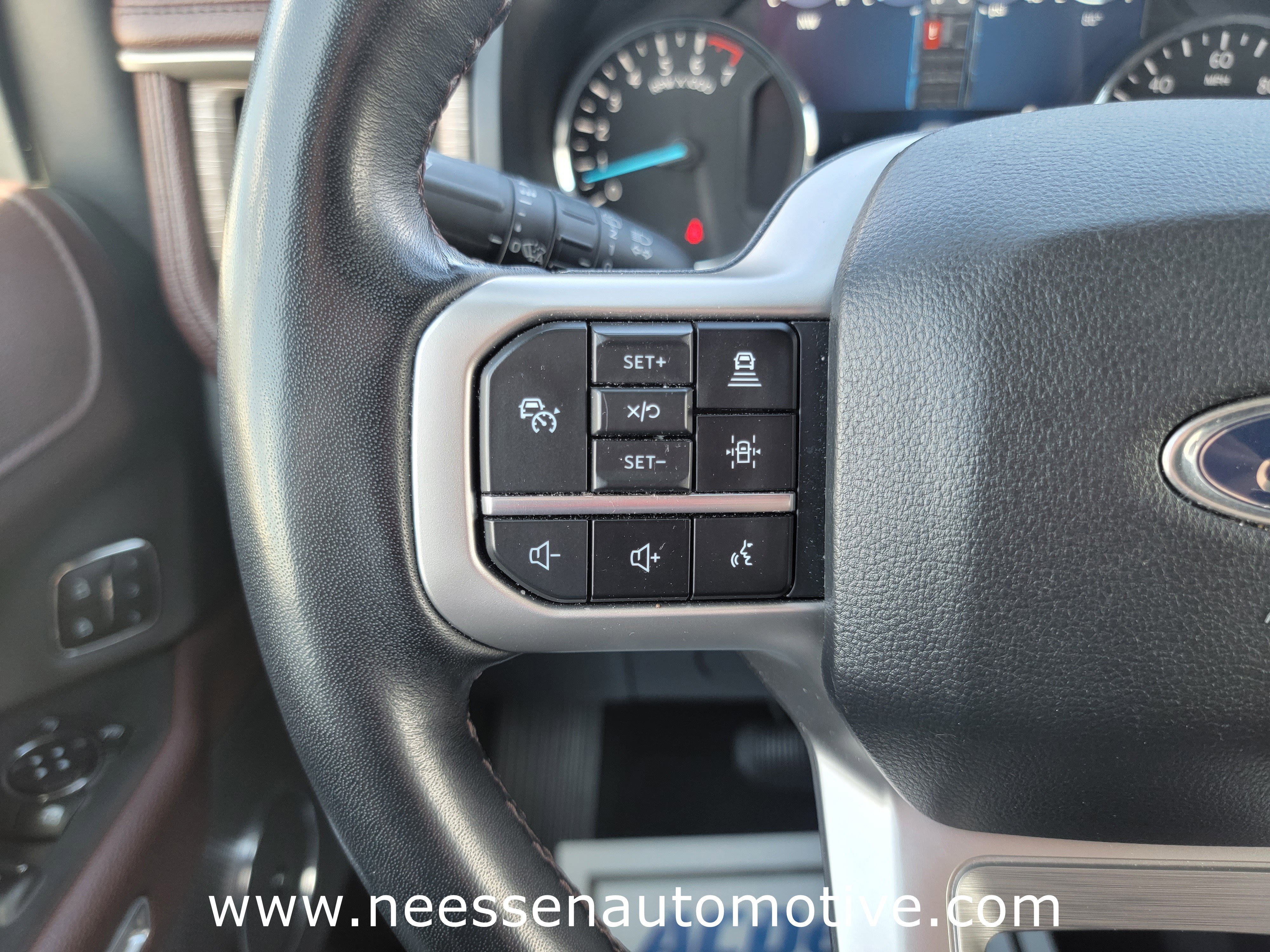 Used 2024 Ford Expedition Limited AWD/4WD image 20