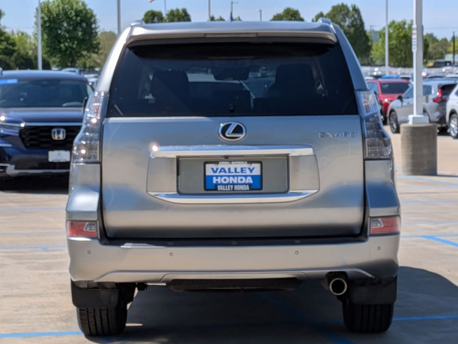 Used 2021 Lexus GX 460 Premium w/ Premium Package AWD/4WD image 7