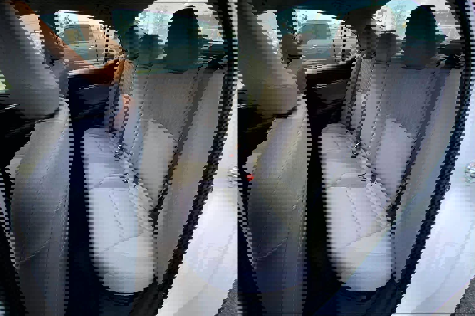 Used 2025 Toyota Camry LE w/ Convenience Package image 20