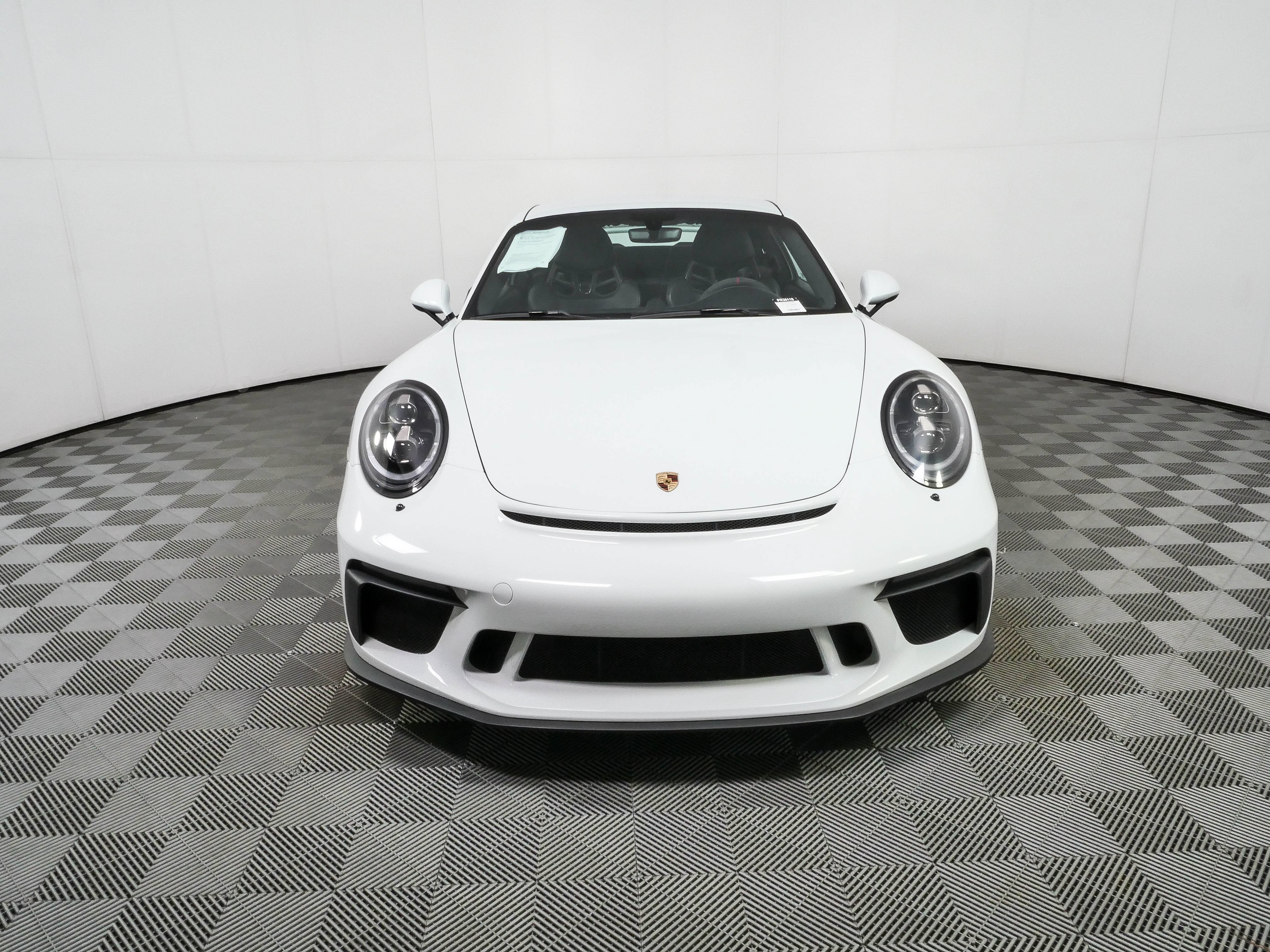 Certified 2018 Porsche 911 GT3 w/ Sport Chrono Package RWD image 33