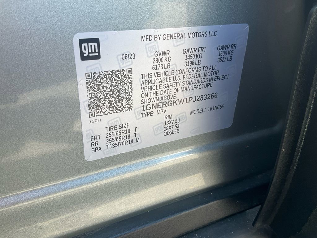 Used 2023 Chevrolet Traverse LT FWD image 18