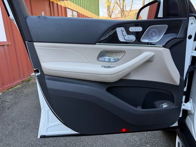 Used 2020 Mercedes-Benz GLS 450 4MATIC image 10