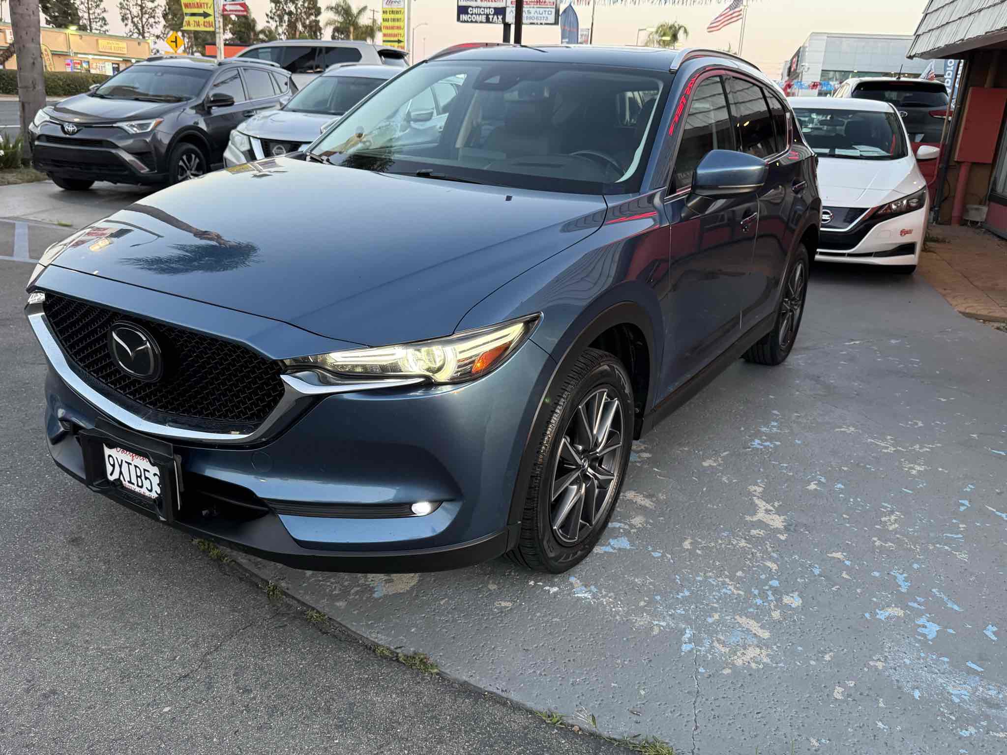 Used 2017 MAZDA CX-5 Grand Touring w/ Premium Package AWD/4WD image 3