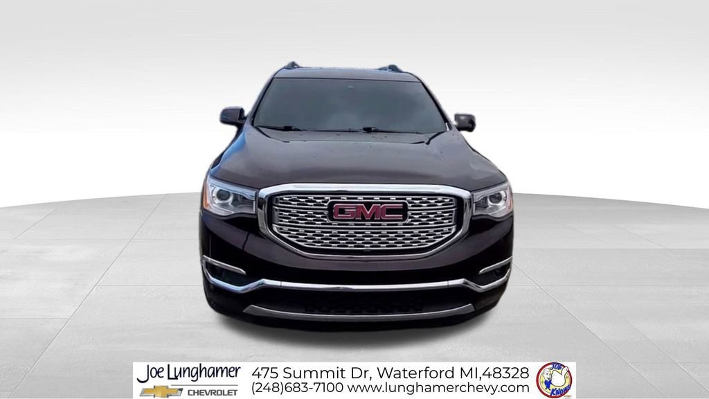 Used 2018 GMC Acadia Denali w/ Technology Package FWD video 3