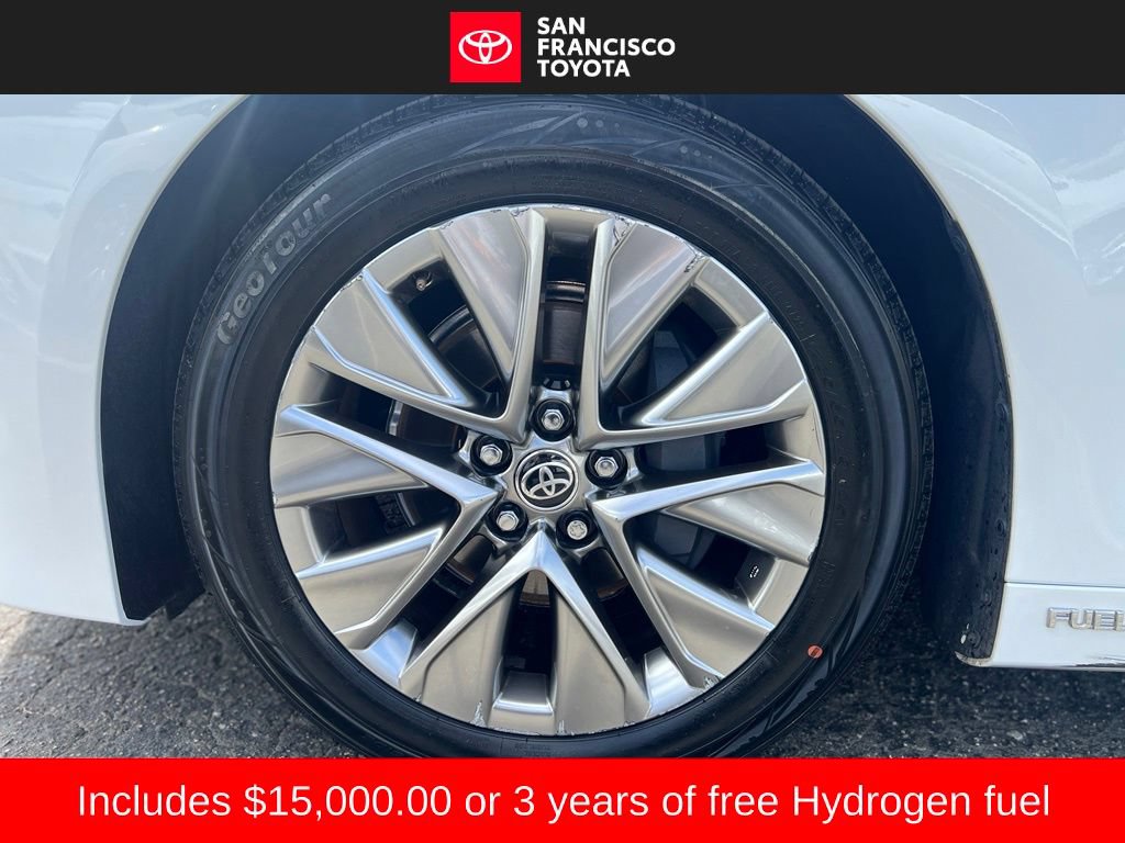 Certified 2022 Toyota Mirai w/ Advanced Technology Package RWD image 9