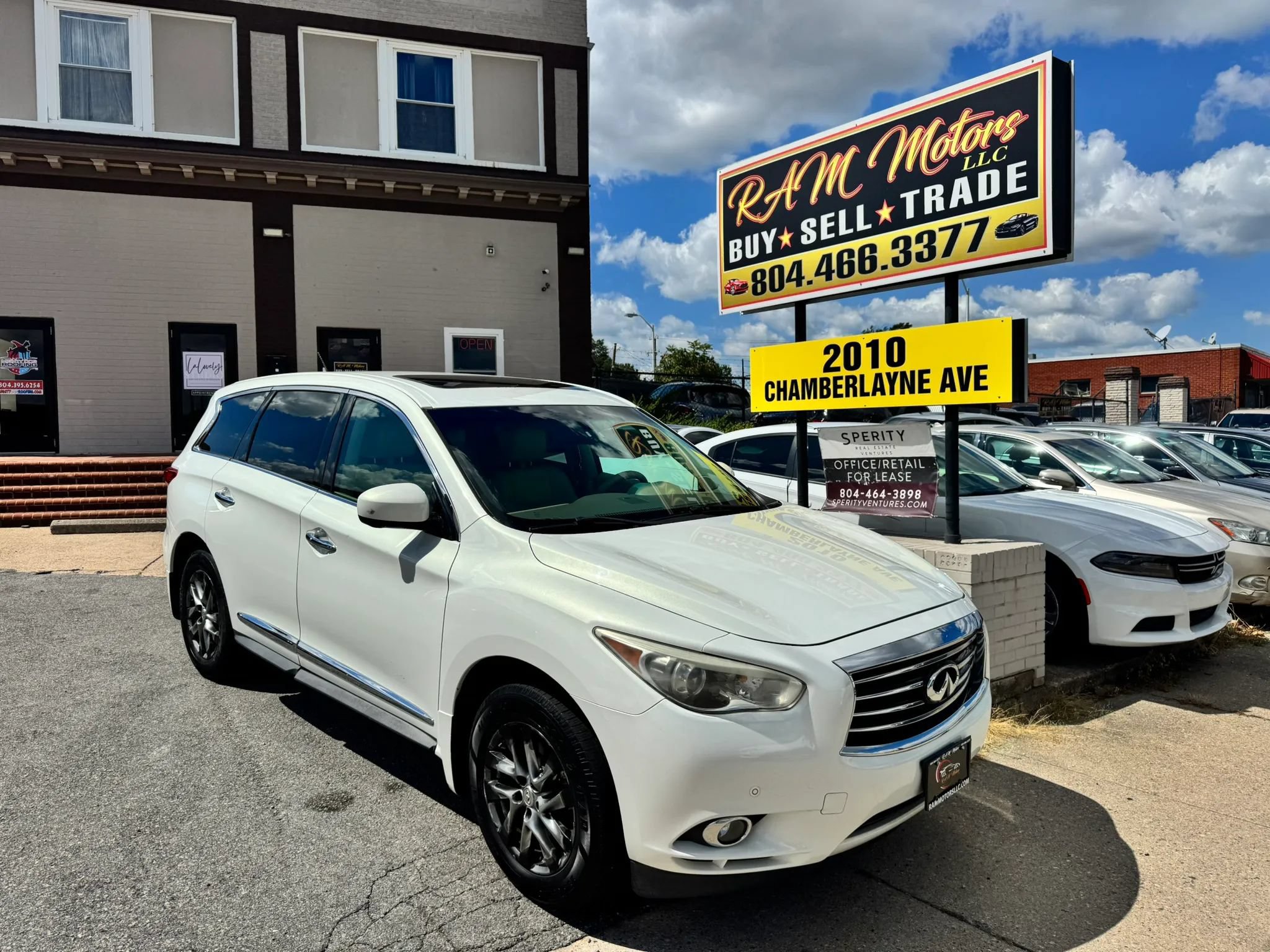 Used 2013 INFINITI JX35 AWD w/ Premium Pkg image 1
