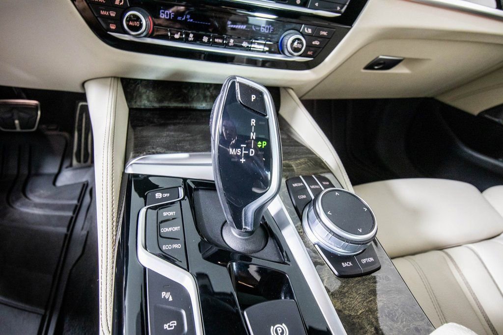 Used 2020 BMW 540i xDrive w/ M Sport Package image 27