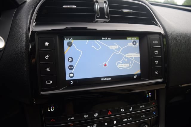 Used 2018 Jaguar F-PACE Premium AWD/4WD image 9