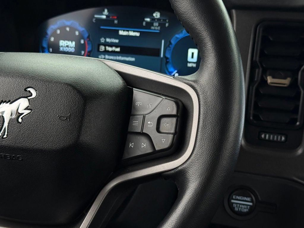 Used 2025 Ford Bronco Badlands AWD/4WD image 10