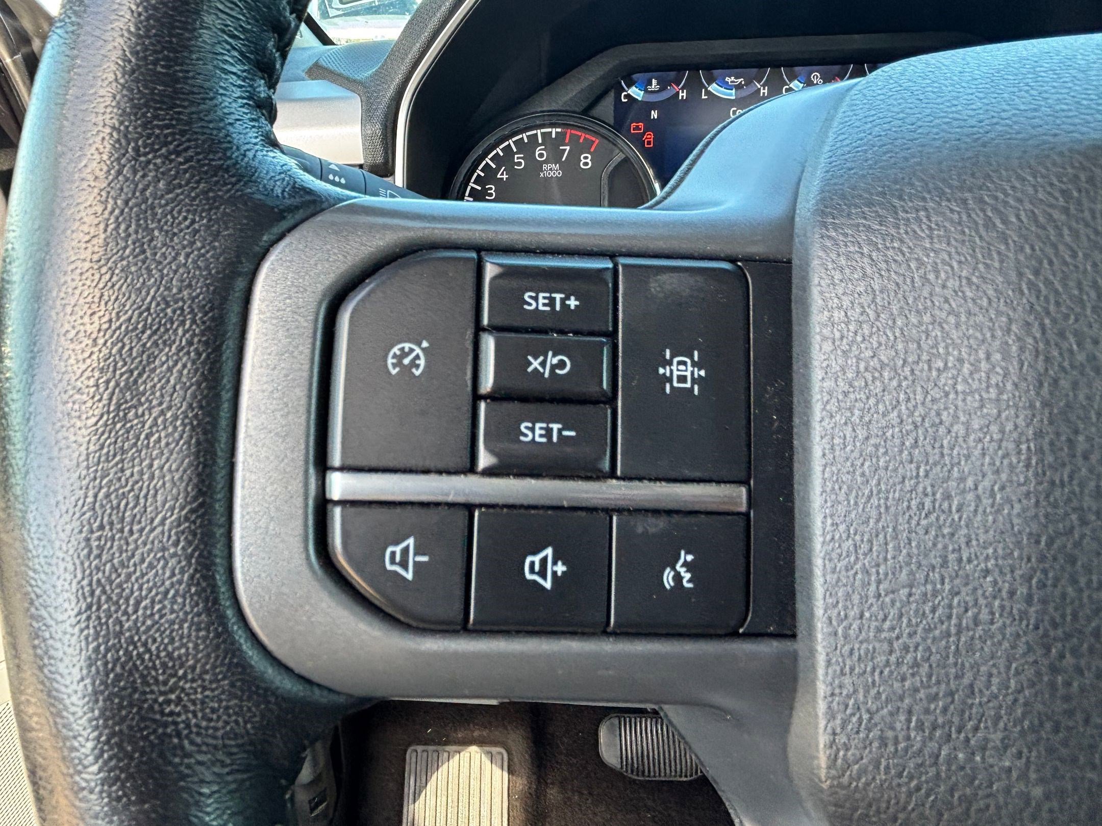 Used 2022 Ford F150 XLT w/ Equipment Group 301A Mid image 16