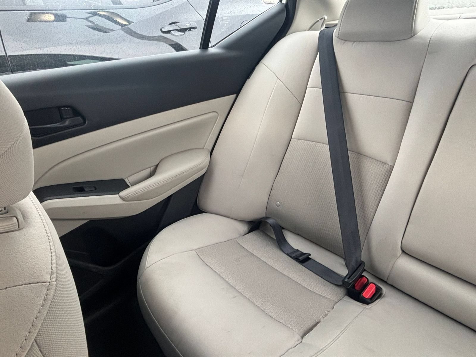 Used 2025 Nissan Altima 2.5 SV FWD image 37