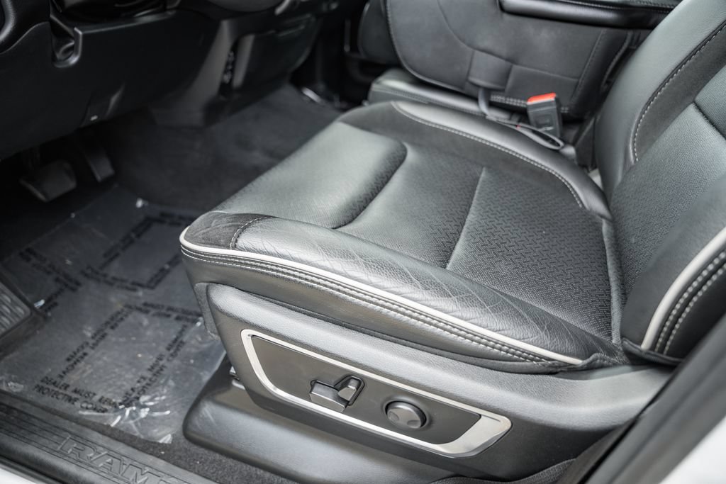 Certified 2025 RAM 1500 Laramie AWD/4WD image 29