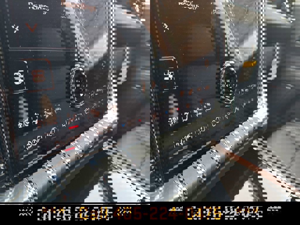 New 2026 GMC Yukon Denali w/ Denali Reserve Package AWD/4WD image 20