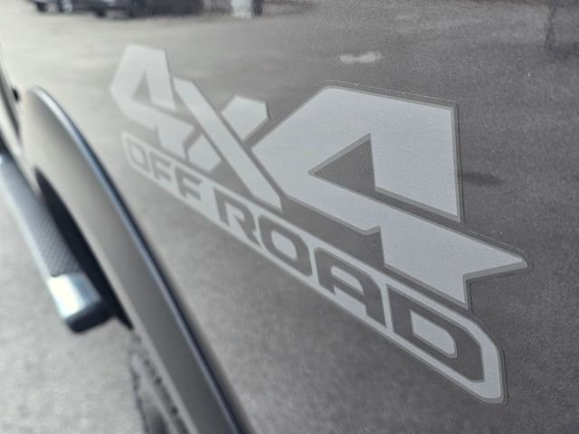 Used 2017 RAM 2500 Tradesman w/ Chrome Appearance Group AWD/4WD image 11