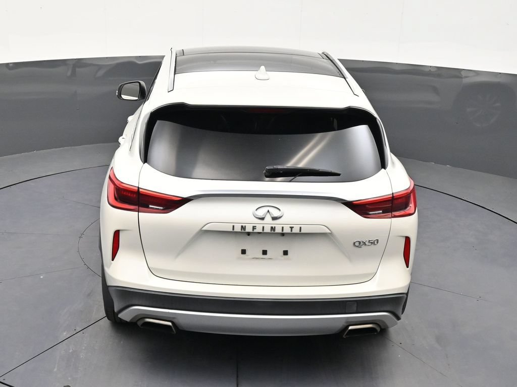 Used 2019 INFINITI QX50 Luxe w/ Navigation Package FWD image 14