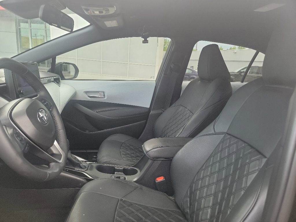 Used 2026 Toyota Corolla SE FWD image 6