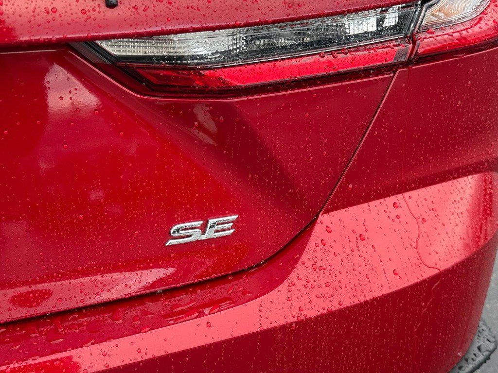 Certified 2025 Toyota Camry SE FWD image 6