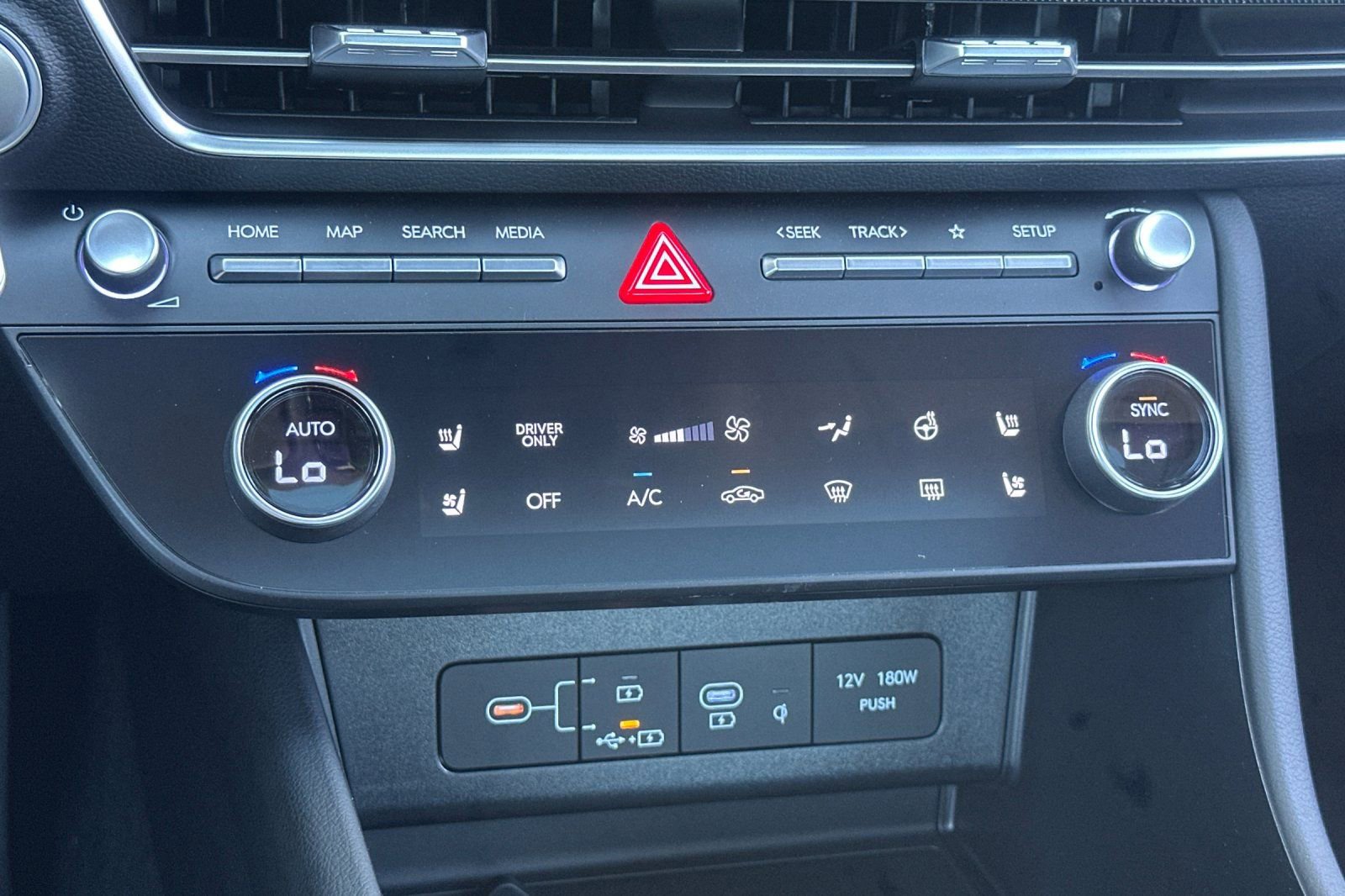 New 2025 Hyundai Sonata Limited image 20