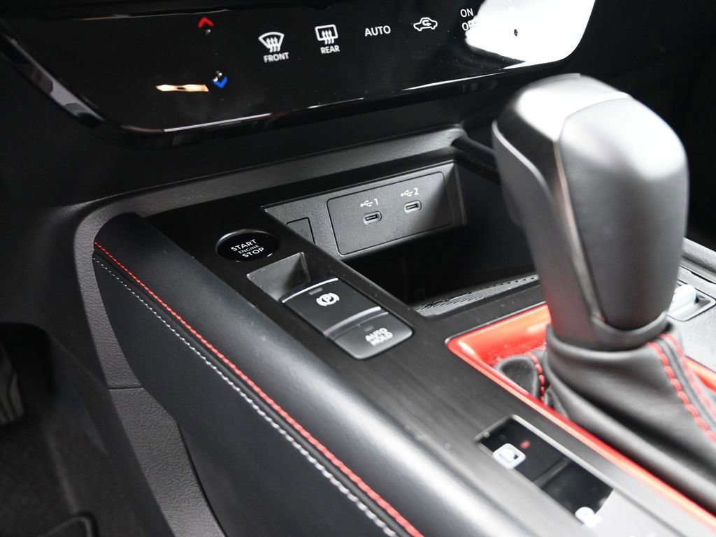 Used 2025 Nissan Kicks SR image 21