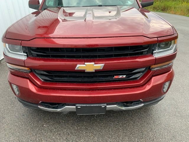 Used 2017 Chevrolet Silverado 1500 LT w/ All Star Edition AWD/4WD image 9