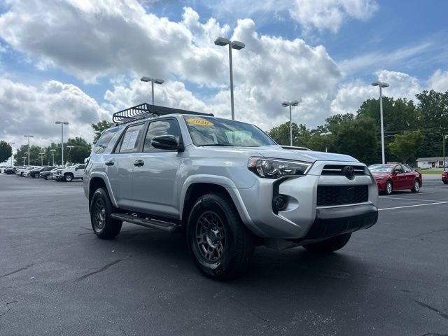Used 2020 Toyota 4Runner Venture AWD/4WD image 4