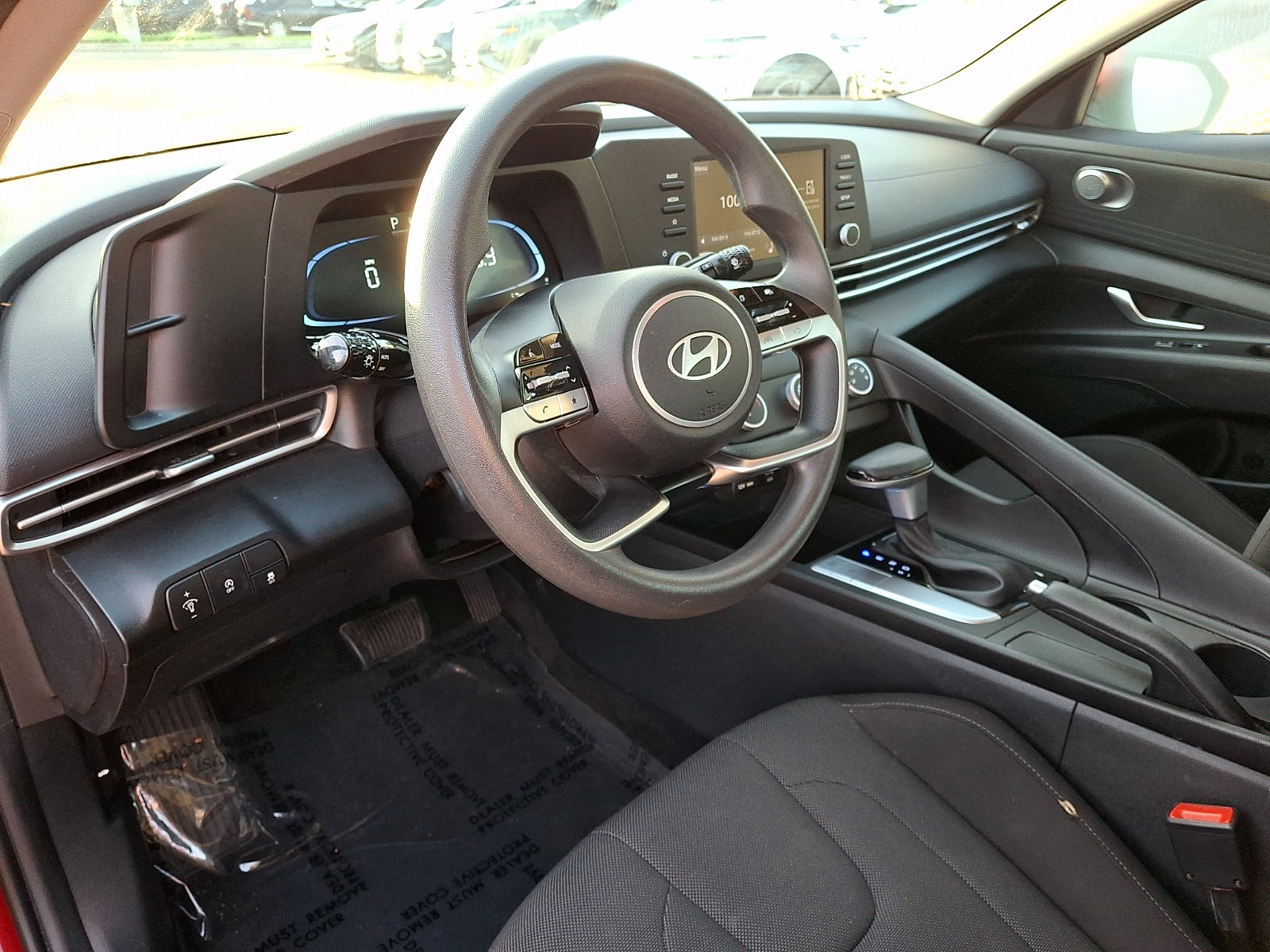 Certified 2024 Hyundai Elantra SE FWD image 16