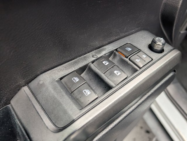 Used 2020 Toyota Tacoma TRD Off-Road AWD/4WD image 13