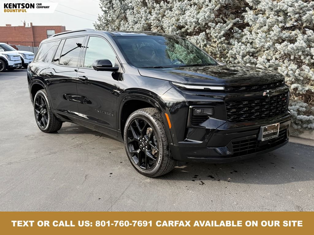Used 2024 Chevrolet Traverse RS image 11