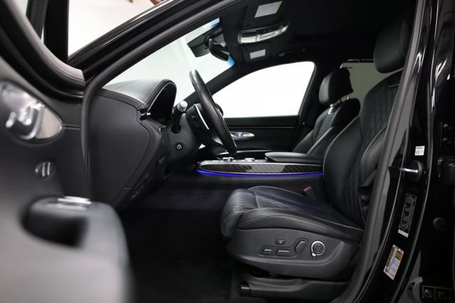 Used 2024 Genesis GV70 3.5T Sport w/ Sport Prestige Package image 16