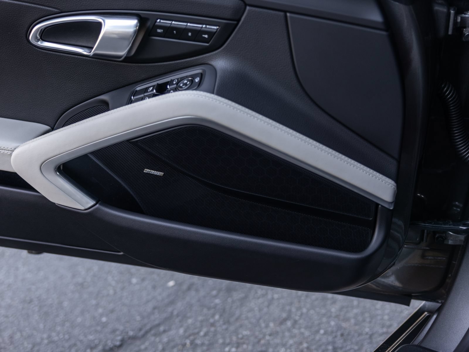 Certified 2024 Porsche 718 Cayman S RWD image 39