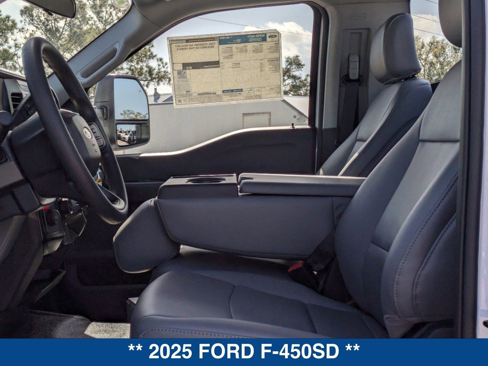 New 2025 Ford F450 XL w/ XL Chrome Package RWD image 17