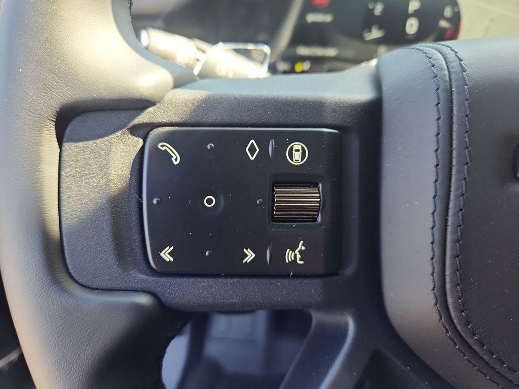 New 2026 Land Rover Defender 110 OCTA image 17