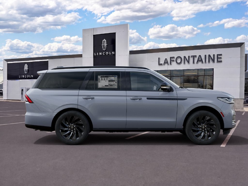 New 2027 Lincoln Navigator Reserve w/ Jet Appearance Package AWD/4WD image 5