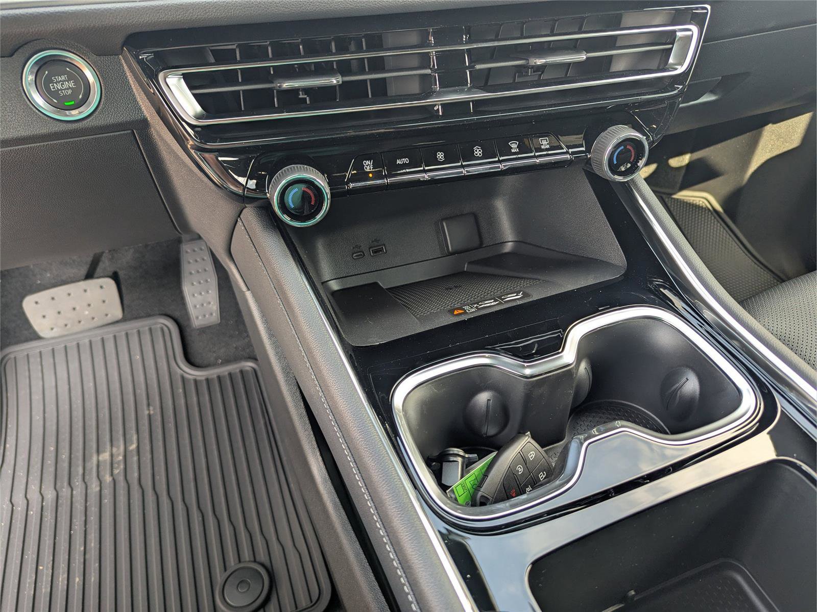 New 2025 Chevrolet Suburban Premier image 51