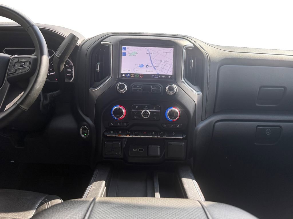 Used 2023 GMC Sierra 2500 Denali w/ Denali Ultimate Package image 11