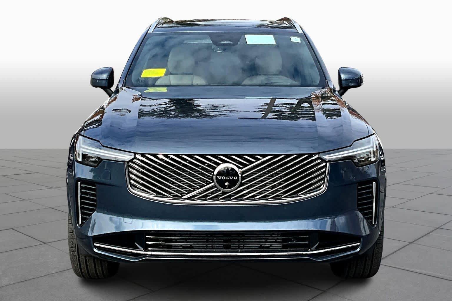 New 2026 Volvo XC90 B6 Ultra w/ Protection Package Premier image 2