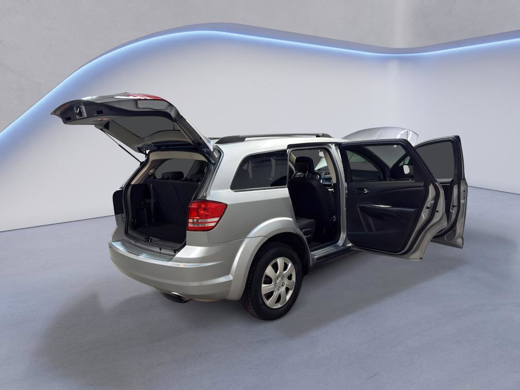 Used 2018 Dodge Journey SE w/ Popular Equipment Group FWD image 12