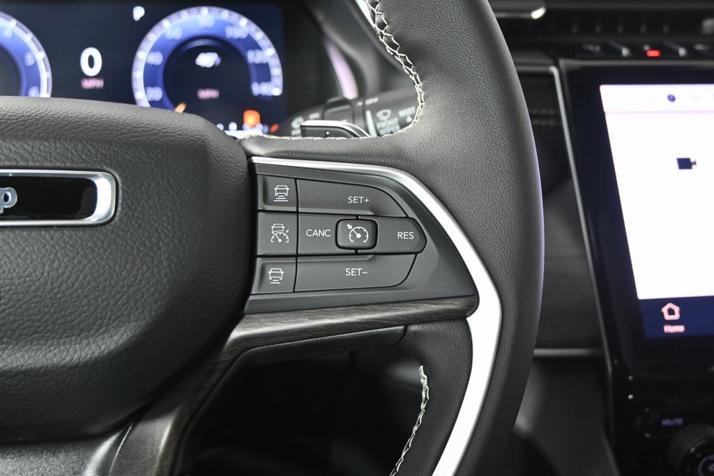 New 2025 Jeep Grand Cherokee Limited w/ Trailer Tow Package image 35