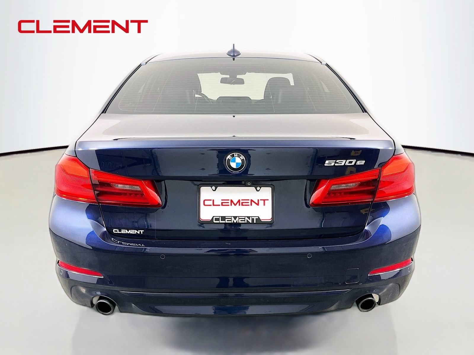 Used 2020 BMW 530e xDrive w/ Premium Package AWD/4WD image 8