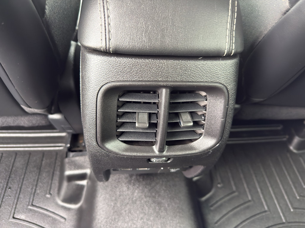 Used 2021 Jeep Cherokee Latitude Lux w/ Comfort/Convenience Group image 32