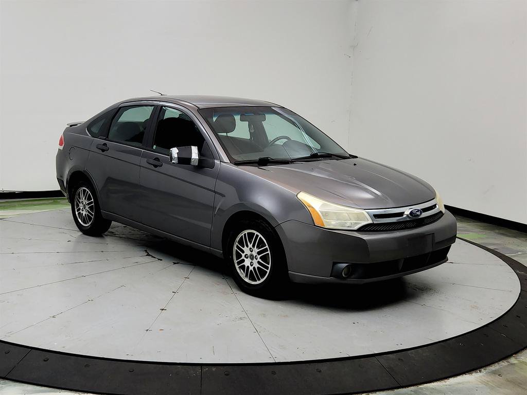 Used 2011 Ford Focus SE w/ 201A Rapid Spec Order Code FWD image 3