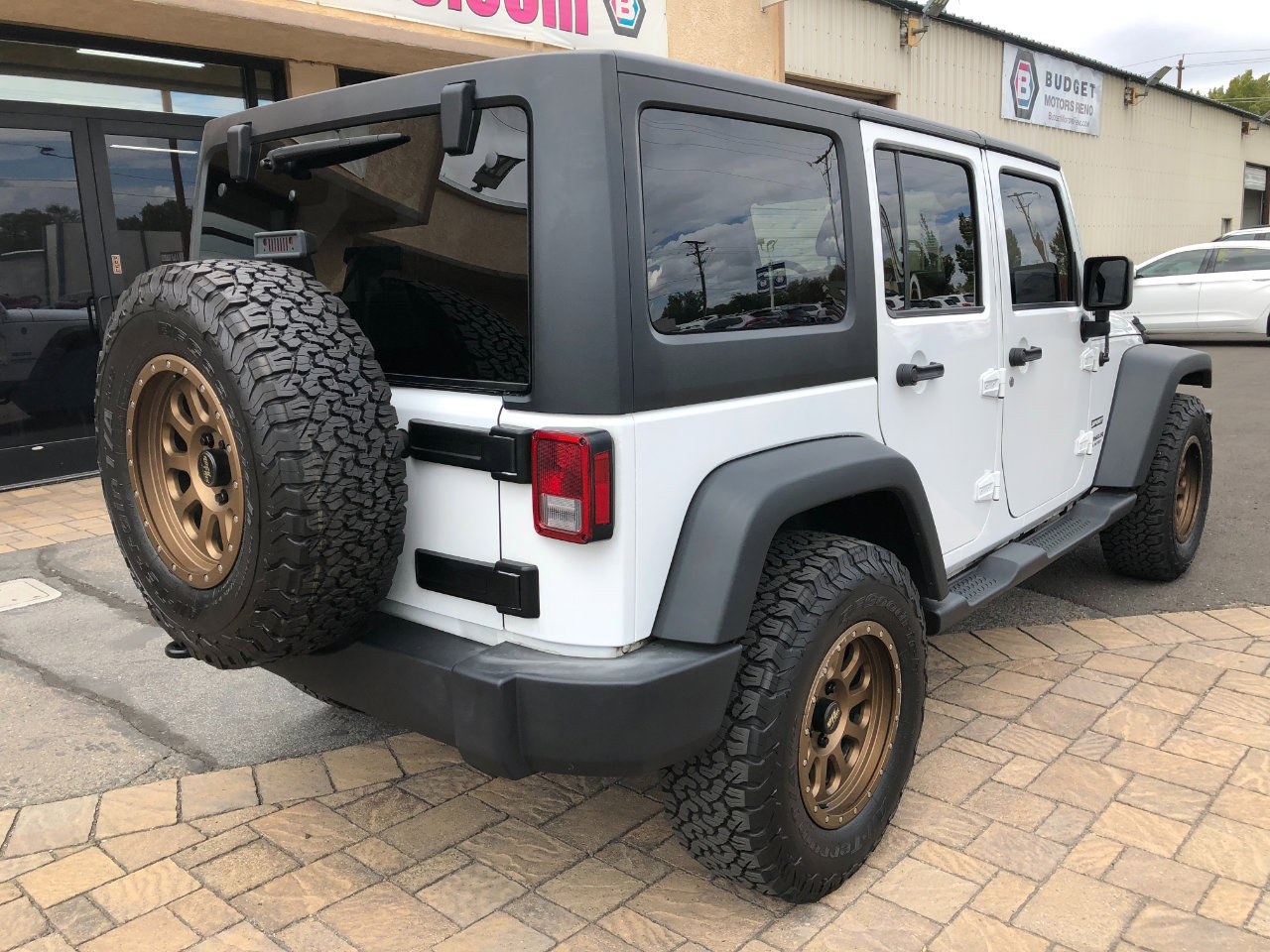 Used 2017 Jeep Wrangler Unlimited Sport w/ Quick Order Package 24S image 2