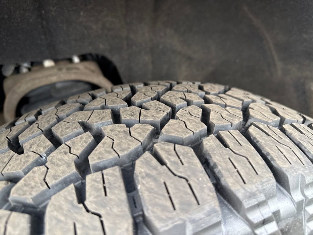 Used 2017 Chevrolet Silverado 1500 LT w/ All Star Edition image 35