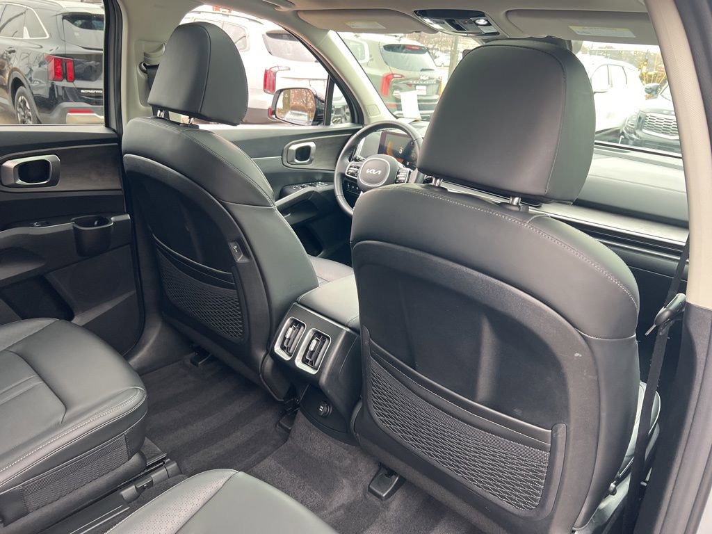 Certified 2025 Kia Sorento X-Line EX image 17
