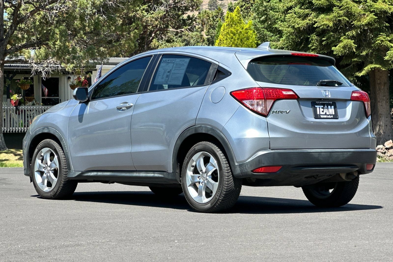 Used 2017 Honda HR-V LX image 6