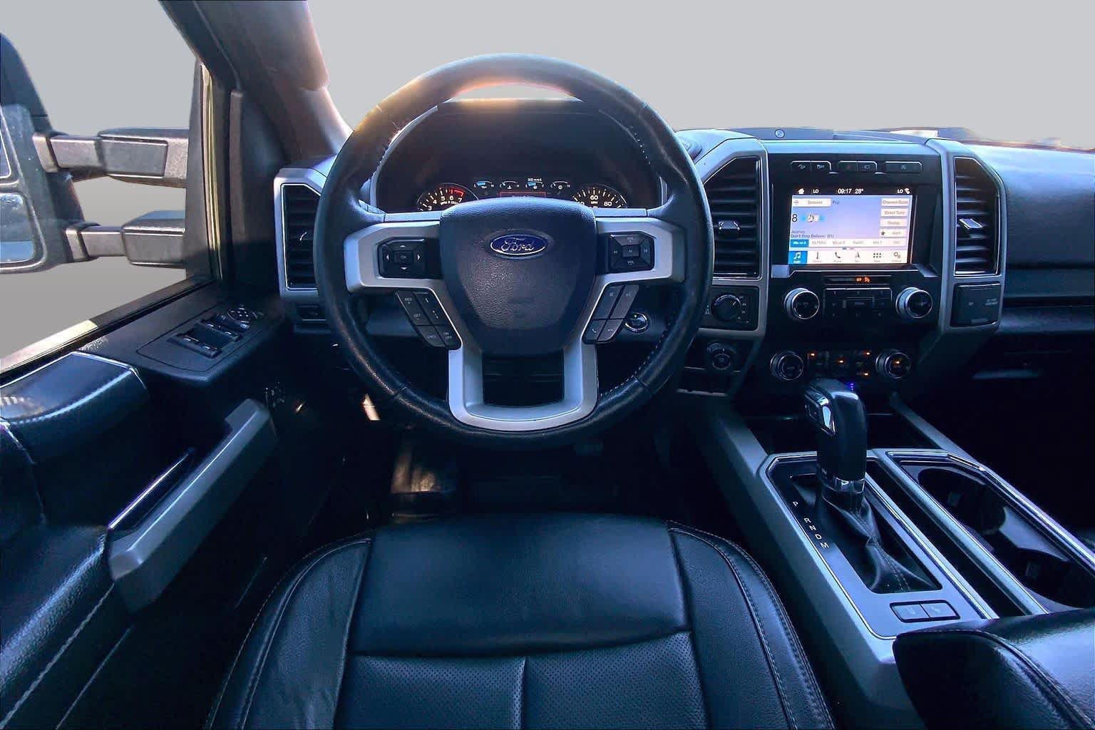 Used 2019 Ford F150 Lariat w/ Equipment Group 502A Luxury AWD/4WD image 6