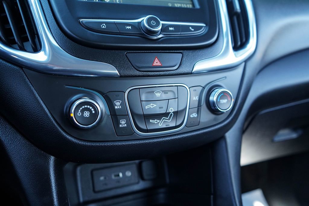 Used 2019 Chevrolet Equinox LT image 18
