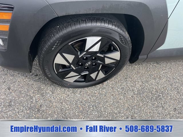 Used 2025 Hyundai Kona SEL FWD image 11